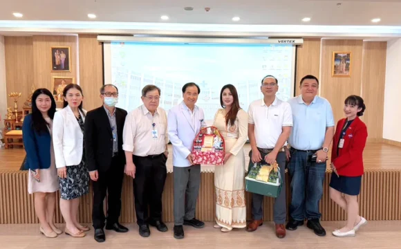 1-4-1 ก้าวสำคัญแห่งปี! Asia Medicare Group ผนึกกำลัง ‘โรงพยาบาลจุฬารัตน์แม่สอด’ ยกระดับการส่งต่อผู้ป่วยเมืองหน้าด่านอย่างไร้รอยต่อ